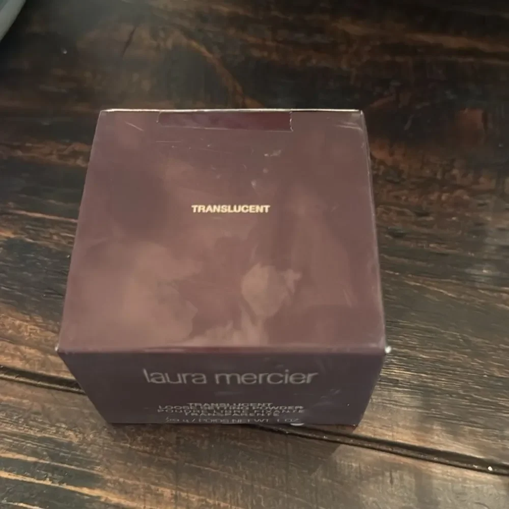 NWT Laure Mercier translucent setting powder